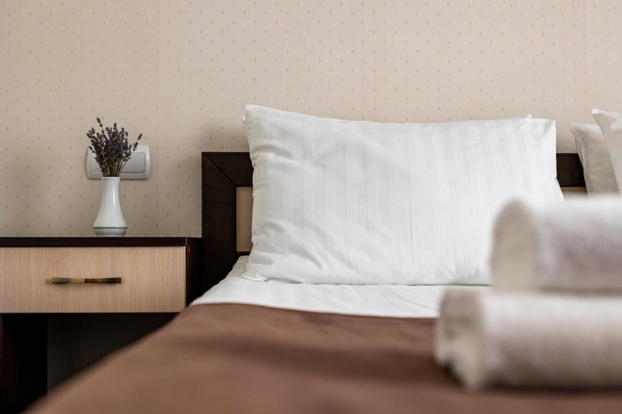 Hotel Galaktika Vinniki Kültér fotó