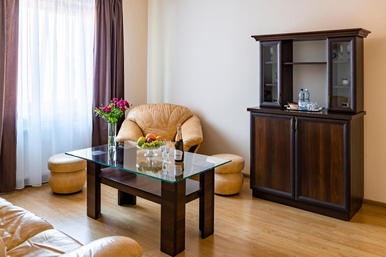 Hotel Galaktika Vinniki Kültér fotó