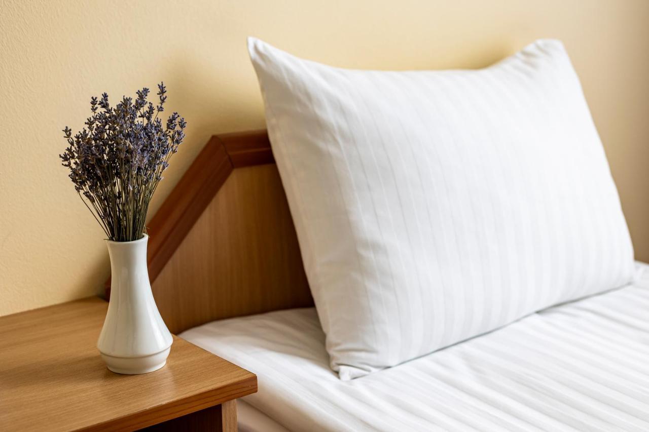 Hotel Galaktika Vinniki Kültér fotó
