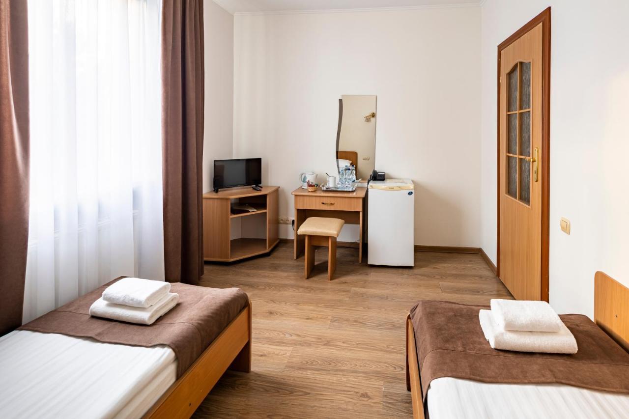 Hotel Galaktika Vinniki Kültér fotó