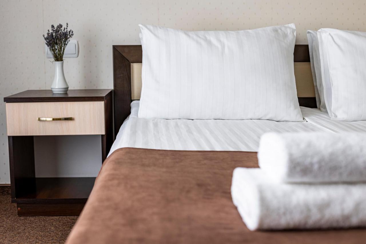 Hotel Galaktika Vinniki Kültér fotó