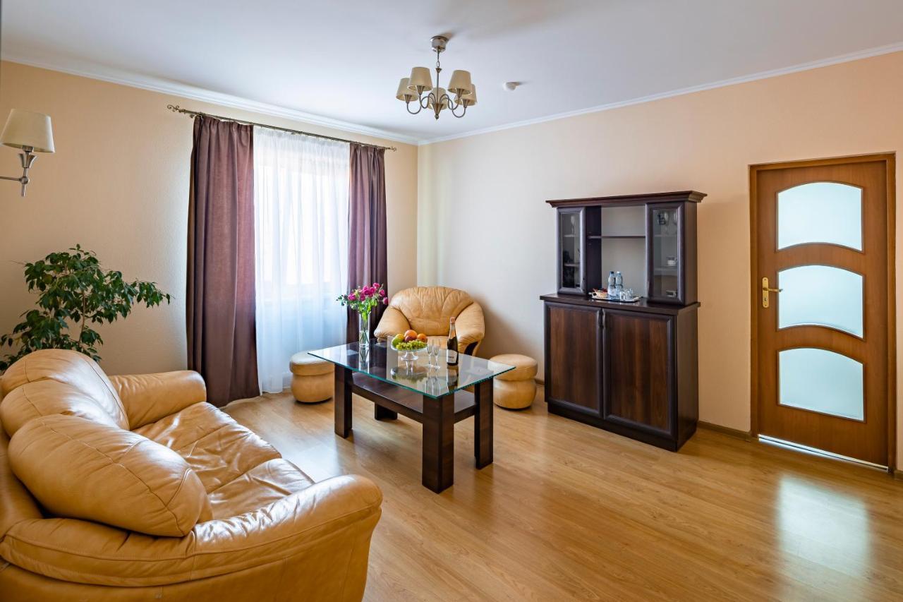 Hotel Galaktika Vinniki Kültér fotó