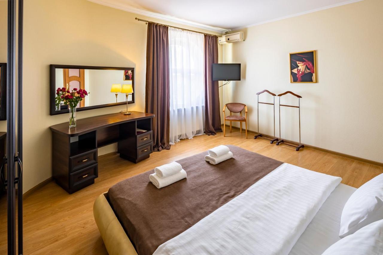 Hotel Galaktika Vinniki Kültér fotó